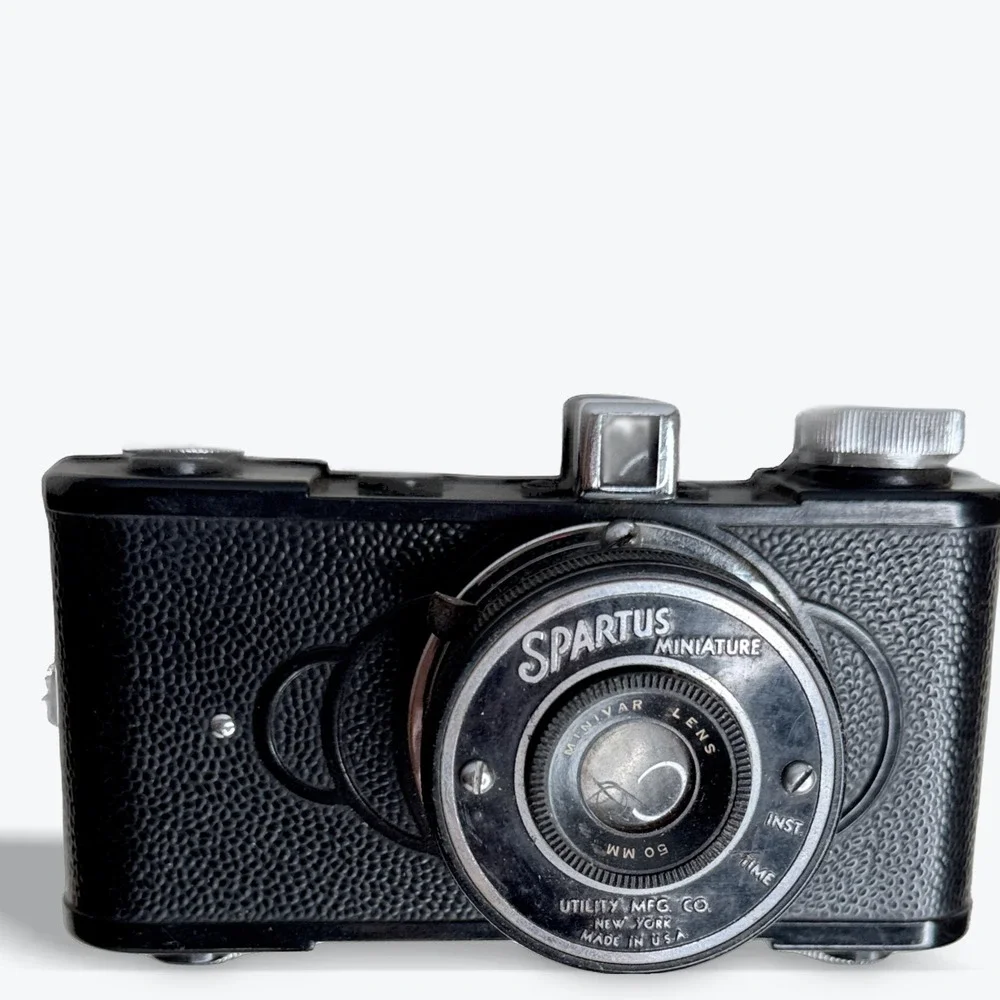 Vintage Spartus Miniature Camera Utility Mfg Co. 50mm Lens Collectible‎ Decor